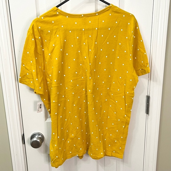 NWT Old Navy Yellow Polka Dot Faux Wrap Top Women’s Size XLT - Picture 5 of 6